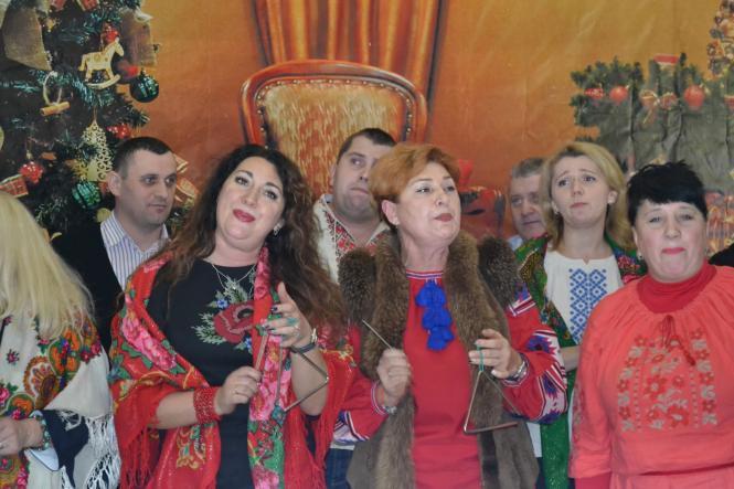 Директори шкіл Хмельницького влаштували співочий флешмоб, фото №8 на сайті vsim.ua