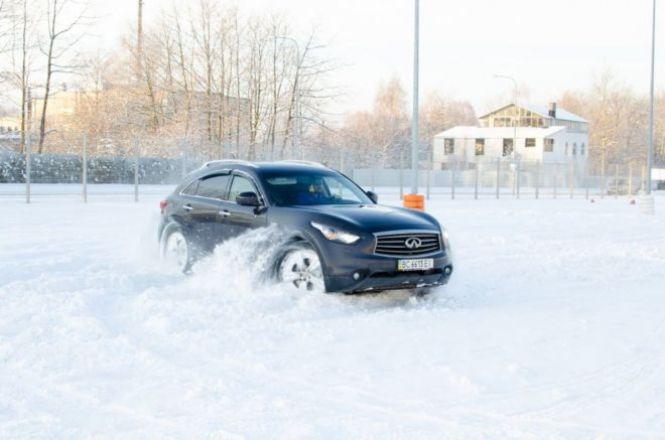 Новини Вінниці - фото з 10 порад від експерта про особливості керування автомобілем взимку 10 порад від експерта про особливості керування автомобілем взимку, фото №2 на сайті 20minut.ua