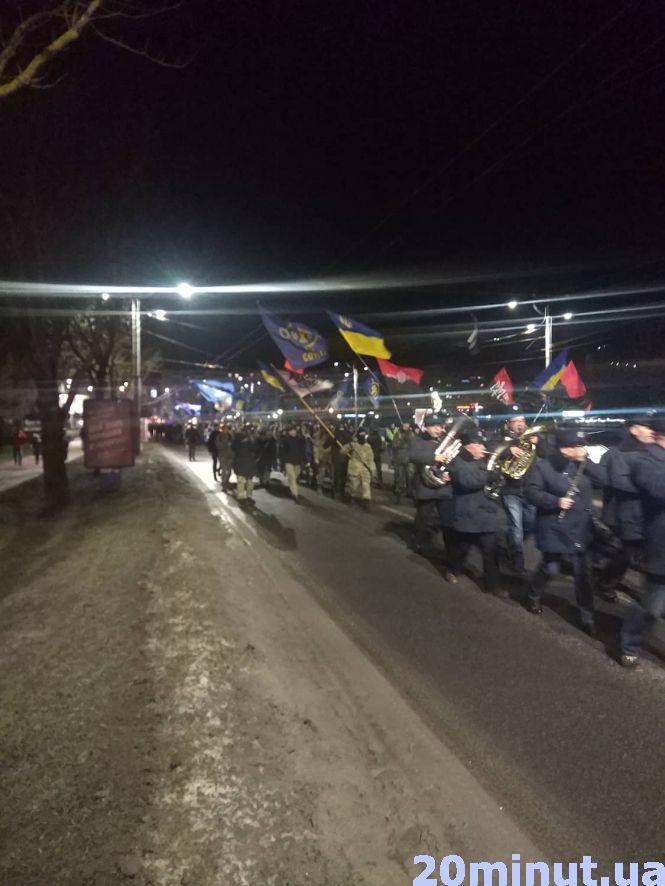 У Тернополі відбувся смолоскипний марш на честь Степана Бандери, фото №1 на сайті 20minut.ua