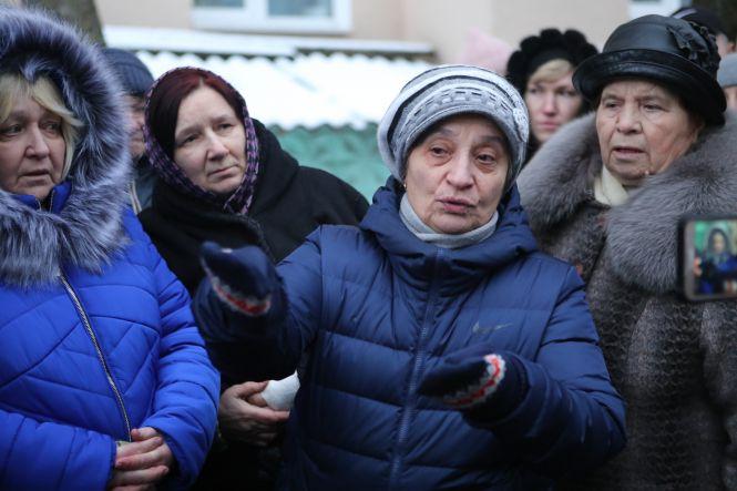 «Моя Надя, донечка»: вінничани прощалися із вбитими в Академічному, фото №17 на сайті 20minut.ua