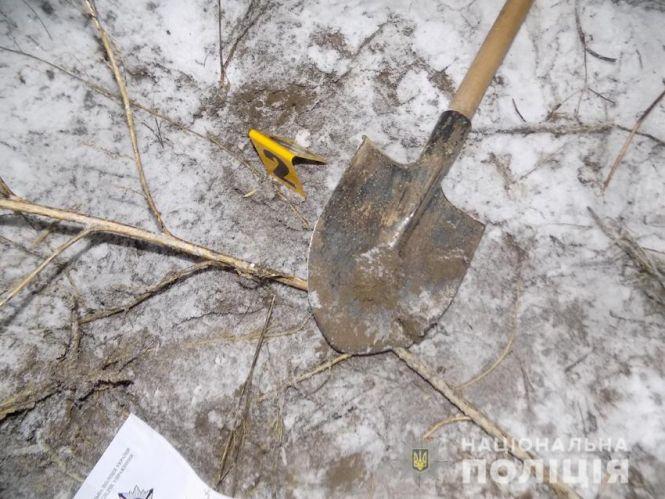 У селі Якушинці син зарізав батька та закопав у городі, фото №2 на сайті 20minut.ua