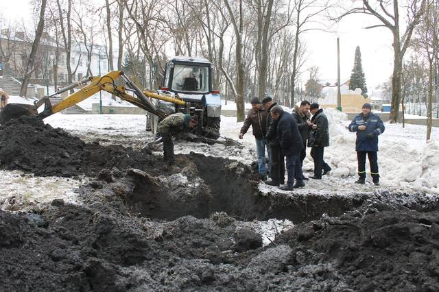 Новини Кам'янця-Подільського - фото з Смерть лебедів: військові знайшли першу ємкість з дизпаливом Смерть лебедів: військові знайшли першу ємкість з дизпаливом, фото №1 на сайті 20minut.ua