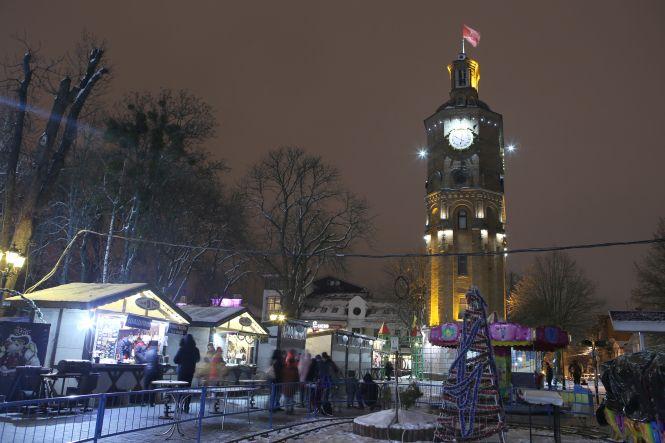 Новини Вінниці - фото з Центр міста у «вогнях». Як виглядає святкова Вінниця напередодні Різдва Центр міста у «вогнях». Як виглядає святкова Вінниця напередодні Різдва, фото №10 на сайті 20minut.ua