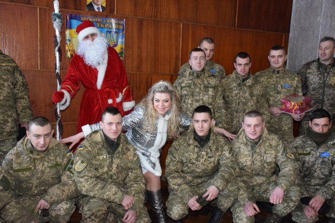 Різдво у формі: як святкують ті, хто на службі, фото №1 на сайті 20minut.ua