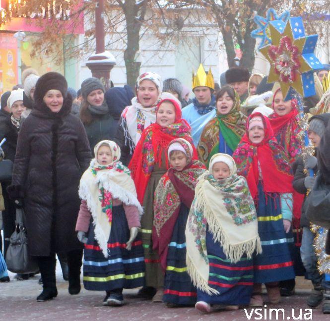 Новини Хмельницького - фото з Сотні хмельничан вийшли на загальноміське колядування Сотні хмельничан вийшли на загальноміське колядування, фото №5 на сайті vsim.ua