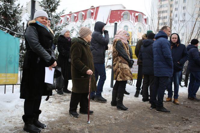 Новини Вінниці - фото з «Ви всі тут повії»: як націоналісти ходили у Вінниці до святих отців Російської церкви «Ви всі тут повії»: як націоналісти ходили у Вінниці до святих отців Російської церкви, фото №15 на сайті 20minut.ua