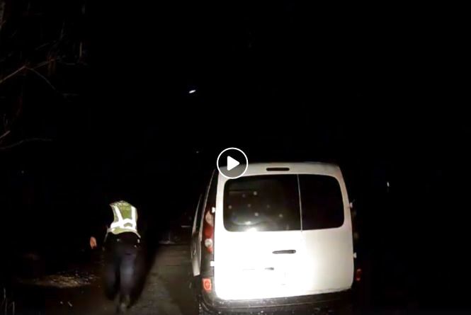 Новини Хмельницького - фото з П’яний 17-річний за кермом та втікач на «Range Rover»: хроніка ДТП у Хмельницькому П’яний 17-річний за кермом та втікач на «Range Rover»: хроніка ДТП у Хмельницькому, фото №3 на сайті vsim.ua