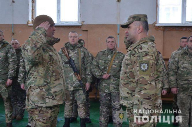 Зворушливі миті: як родини проводили на буремний схід вінницьких поліцейських, фото №5 на сайті 20minut.ua