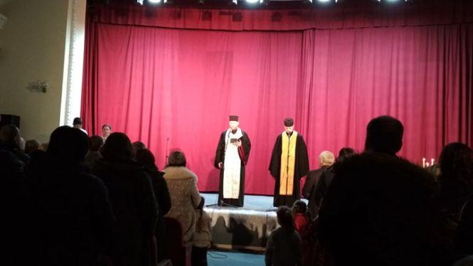 Дев'ять вертепів та 3-місячна Вероніка у ролі Ісуса: тернопільські пластуни засвітили 