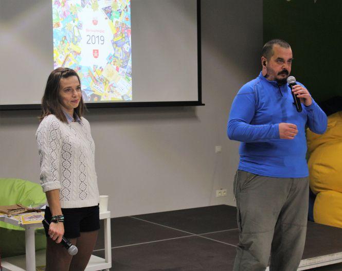 Новини Вінниці - фото з Артинов, Полякова і олені Бронюка: представили велокалендар на 2019 рік Артинов, Полякова і олені Бронюка: представили велокалендар на 2019 рік, фото №1 на сайті 20minut.ua