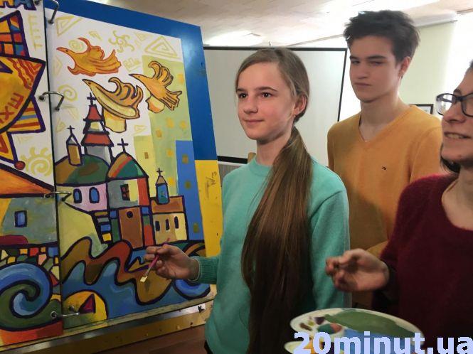 Новини Тернополя - фото з 22 юних художники разом створювали рукописну книгу 22 юних художники разом створювали рукописну книгу, фото №2 на сайті 20minut.ua
