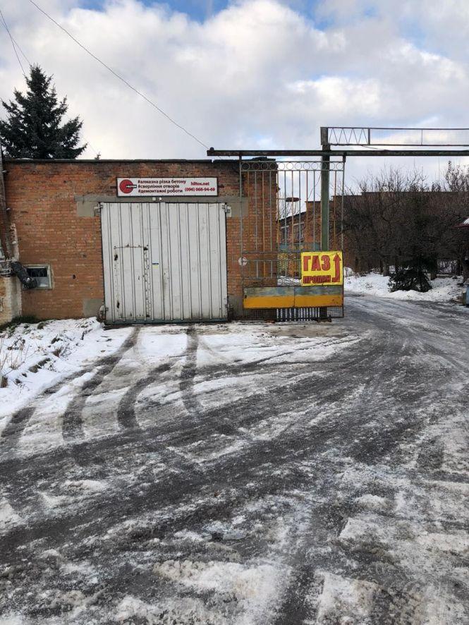 Новини Вінниці - фото з На Віннниччині закрили ще одну нелегальну автозаправку. Власників ще шукають На Віннниччині закрили ще одну нелегальну автозаправку. Власників ще шукають, фото №2 на сайті 20minut.ua