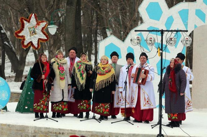 Новини Кам'янця-Подільського - фото з Щедрий вечір у Кам’янці-Подільському (Фото і Відео) Щедрий вечір у Кам’янці-Подільському (Фото і Відео), фото №10 на сайті 20minut.ua
