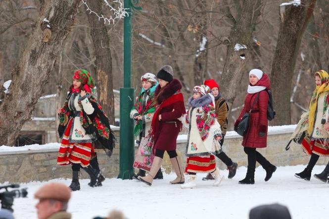 Новини Кам'янця-Подільського - фото з Щедрий вечір у Кам’янці-Подільському (Фото і Відео) Щедрий вечір у Кам’янці-Подільському (Фото і Відео), фото №2 на сайті 20minut.ua