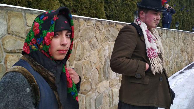 Маланка на березі Дністра: "козу водили" 17-річний Петро та 74-річна пані Марія, фото №1 на сайті 20minut.ua