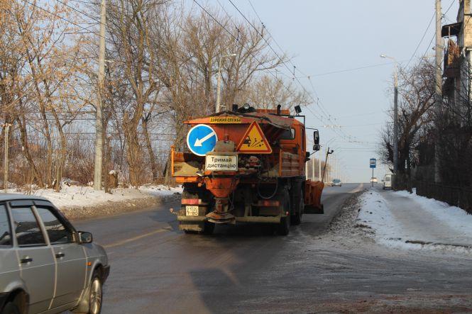 Ранок із синцями: на дорогах і тротуарах у Тернополі - скло, фото №1 на сайті 20minut.ua