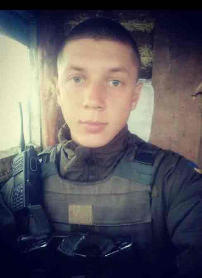 Новини Вінниці - фото з На дев’ятий день батьки розшукали сина-нацгвардійця, який самовільно залишив  військову частину На дев’ятий день батьки розшукали сина-нацгвардійця, який самовільно залишив  військову частину, фото №1 на сайті 20minut.ua