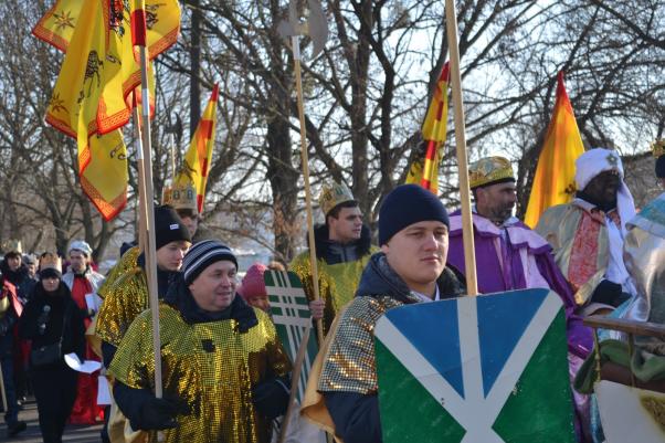 З колядками та Трьома Царями в кареті: вулицями Хмельницького пройшла театралізована хода, фото №6 на сайті vsim.ua