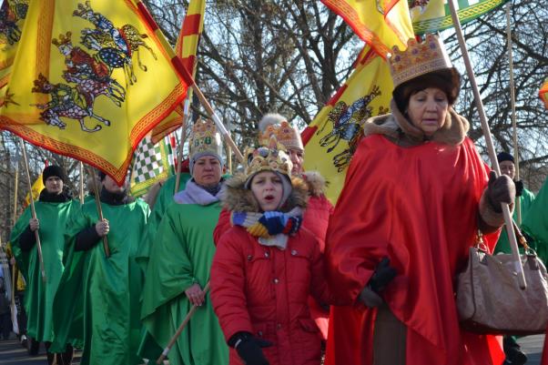 З колядками та Трьома Царями в кареті: вулицями Хмельницького пройшла театралізована хода, фото №7 на сайті vsim.ua