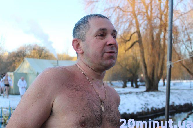 На "Моржатнику" освятили воду. Тернополяни занурюються, фото №3 на сайті 20minut.ua