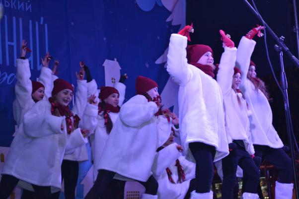 Новини Хмельницького - фото з В Хмельницькому офіційно закрили Різдвяний ярмарок (ФОТО, ВІДЕО) В Хмельницькому офіційно закрили Різдвяний ярмарок (ФОТО, ВІДЕО), фото №2 на сайті vsim.ua