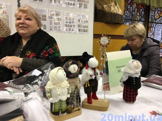 Новини Тернополя - фото з Тернополяни можуть побачити різдвяну шопку, якій понад 200 років Тернополяни можуть побачити різдвяну шопку, якій понад 200 років, фото №2 на сайті 20minut.ua