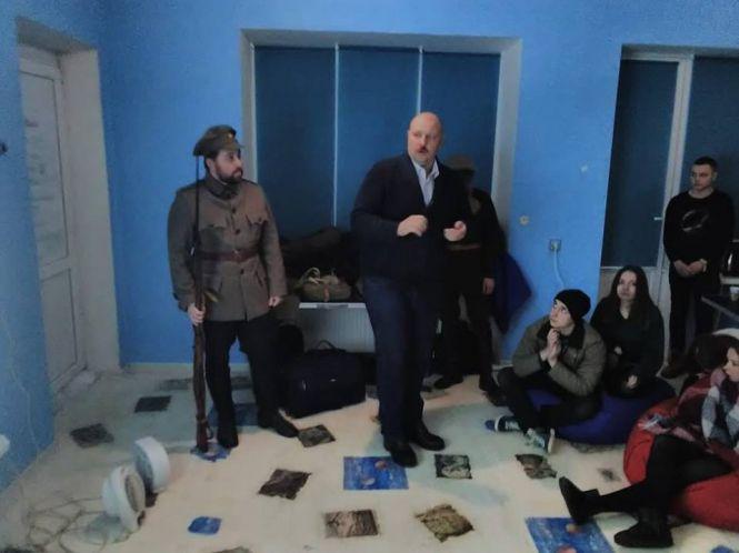 Новини Кам'янця-Подільського - фото з Злука на Поділлі та побут військових на лекціях Молодіжної ради Кам’янця Злука на Поділлі та побут військових на лекціях Молодіжної ради Кам’янця, фото №2 на сайті 20minut.ua