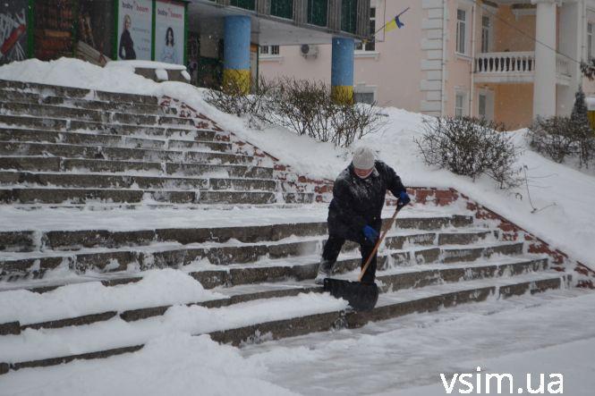 Новини Хмельницького - фото з Хмельничани взялися за лопати. Як місто прибирають від снігу Хмельничани взялися за лопати. Як місто прибирають від снігу, фото №6 на сайті vsim.ua