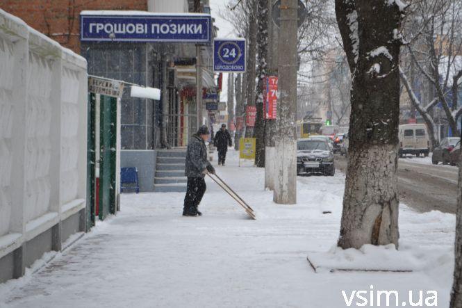 Новини Хмельницького - фото з Хмельничани взялися за лопати. Як місто прибирають від снігу Хмельничани взялися за лопати. Як місто прибирають від снігу, фото №3 на сайті vsim.ua