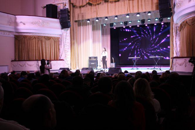 Кам’янецькі школярі боролися за місця у фіналі пісенного конкурсу (ФОТО), фото №1 на сайті 20minut.ua