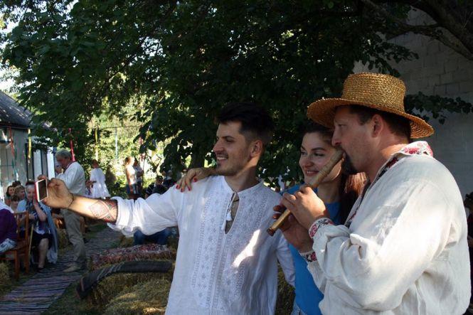 “Скільки себе пам’ятаю, завжди стягував все старовинне”. Тернопільський студент відкрив етно-музей у дідовій хаті, фото №3 на сайті 20minut.ua