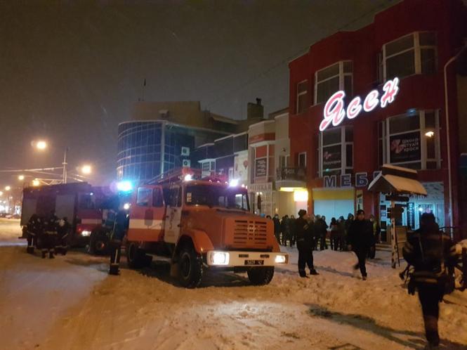 Горів "Техас" у Кам’янці-Подільському (ФОТО+ВІДЕО), фото №2 на сайті 20minut.ua