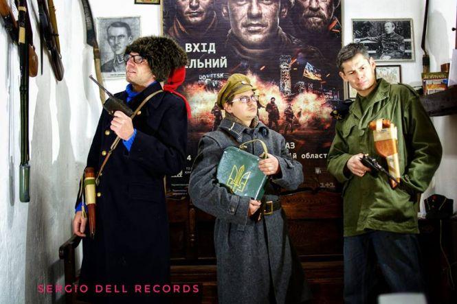 Новини Тернополя - фото з У Копичинцях знімають фільм про повстанців: сценарій писали у бункері, костюми шили вночі У Копичинцях знімають фільм про повстанців: сценарій писали у бункері, костюми шили вночі, фото №1 на сайті 20minut.ua