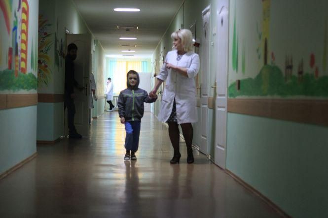 Побиття 6-річного Вані: що кажуть мачуха з батьком та в якому стані хлопчик, фото №4 на сайті 20minut.ua