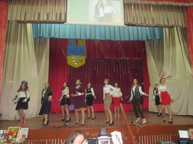 Новини Козятина - фото з «Суперстаршокласниця-2019»: перемогу виборола учениця Миколаївської школи Ольга Піркл «Суперстаршокласниця-2019»: перемогу виборола учениця Миколаївської школи Ольга Піркл, фото №2 на сайті 20minut.ua