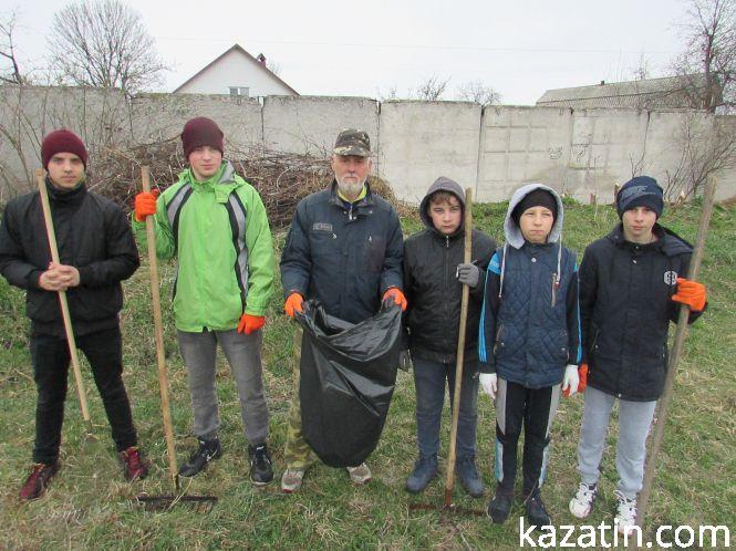 Новини Козятина - фото з "Чиста" субота: наводили лад і в місті, і на річці "Чиста" субота: наводили лад і в місті, і на річці, фото №2 на сайті 20minut.ua