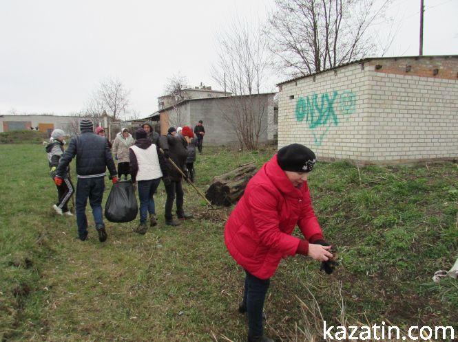 Новини Козятина - фото з "Чиста" субота: наводили лад і в місті, і на річці "Чиста" субота: наводили лад і в місті, і на річці, фото №3 на сайті 20minut.ua