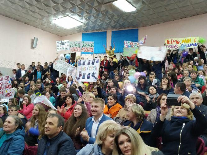 Новини Козятина - фото з «Суперстаршокласниця-2019»: перемогу виборола учениця Миколаївської школи Ольга Піркл «Суперстаршокласниця-2019»: перемогу виборола учениця Миколаївської школи Ольга Піркл, фото №11 на сайті 20minut.ua