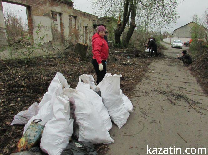 Новини Козятина - фото з "Чиста" субота: наводили лад і в місті, і на річці "Чиста" субота: наводили лад і в місті, і на річці, фото №9 на сайті 20minut.ua