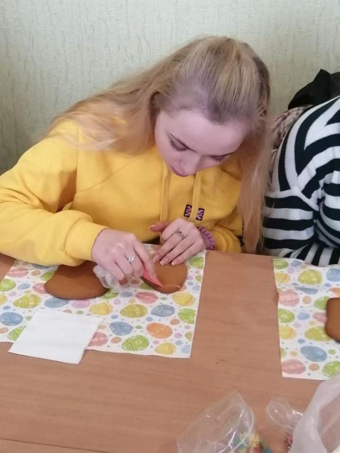 Ліцеїсти готували солодощі для дітей з Донеччини, фото №5 на сайті 20minut.ua