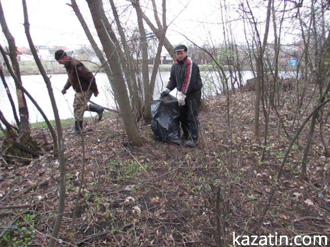 Новини Козятина - фото з "Чиста" субота: наводили лад і в місті, і на річці "Чиста" субота: наводили лад і в місті, і на річці, фото №15 на сайті 20minut.ua