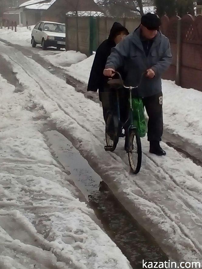 Козятин 1 лютого: рожевий сніг та лід під ногами, фото №4 на сайті 20minut.ua