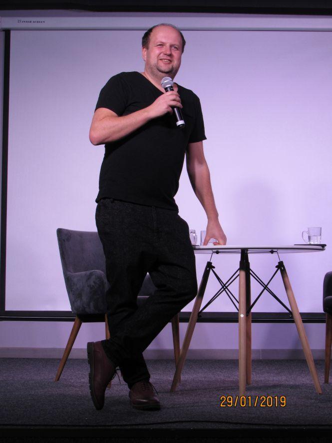 Новини Вінниці - фото з Віктор Бронюк про перший мільйон, шлях від колядування до політики і секрет успіху, що криється у наших дитячих мріях Віктор Бронюк про перший мільйон, шлях від колядування до політики і секрет успіху, що криється у наших дитячих мріях, фото №1 на сайті 20minut.ua