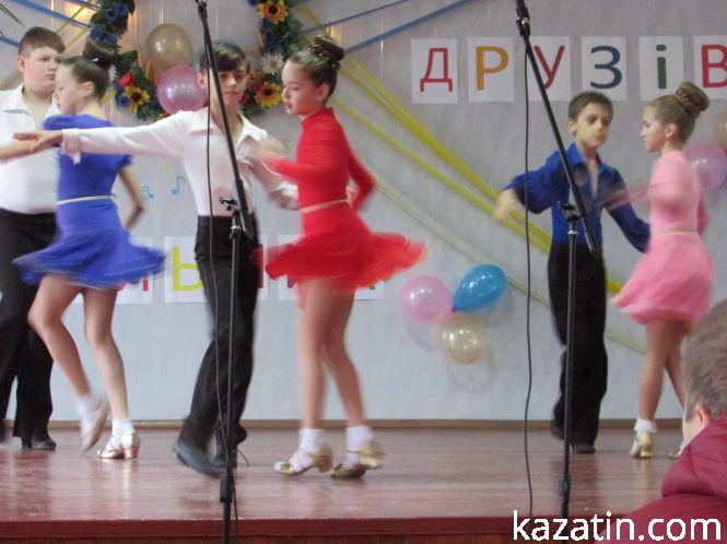 Як пройшла зустріч випускників у школі №1 (+відео), фото №7 на сайті 20minut.ua