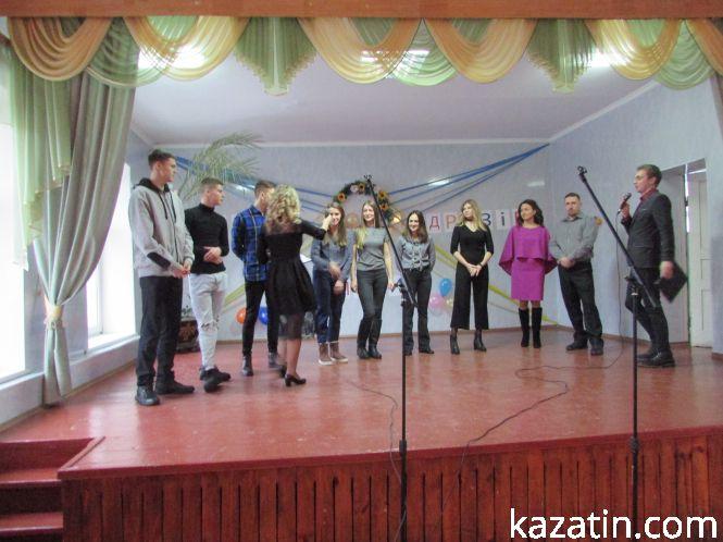 Як пройшла зустріч випускників у школі №1 (+відео), фото №10 на сайті 20minut.ua