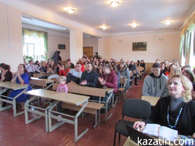 Як пройшла зустріч випускників у школі №1 (+відео), фото №6 на сайті 20minut.ua