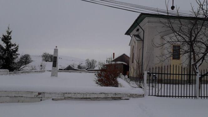 Новини Вінниці - фото з Гайсинщина та румунська комуна Мовілені шукатимуть імена загиблих українських  воїнів (Прес-служба Вінницької обласної Ради) Гайсинщина та румунська комуна Мовілені шукатимуть імена загиблих українських  воїнів (Прес-служба Вінницької обласної Ради), фото №3 на сайті 20minut.ua