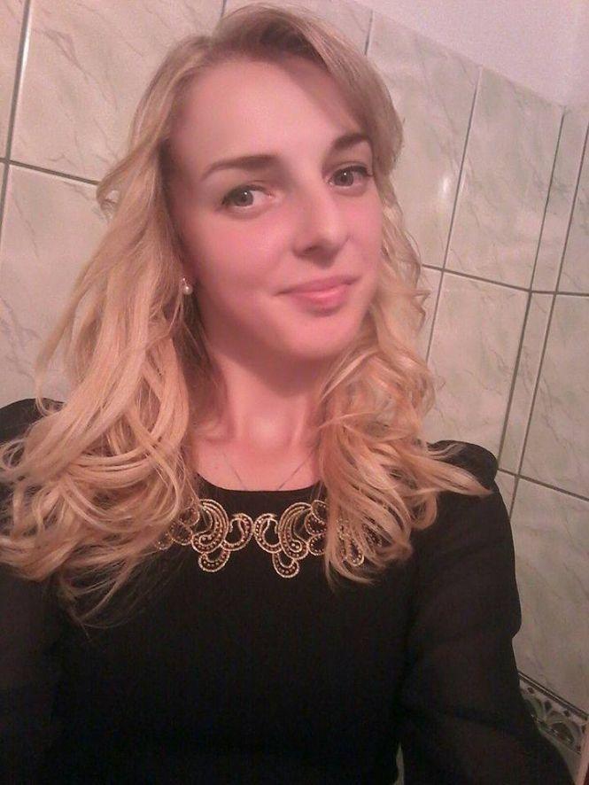 Новини Тернополя - фото з "Мій хлопець постригся зі мною "під нуль": 23-річна Наталя Левицька розповіла свою історію боротьби з раком "Мій хлопець постригся зі мною "під нуль": 23-річна Наталя Левицька розповіла свою історію боротьби з раком, фото №1 на сайті 20minut.ua