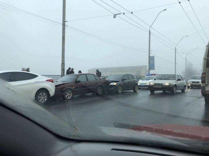 Новини Хмельницького - фото з Ранкові ДТП на Тернопільській і Трудовій: що відомо Ранкові ДТП на Тернопільській і Трудовій: що відомо, фото №2 на сайті vsim.ua