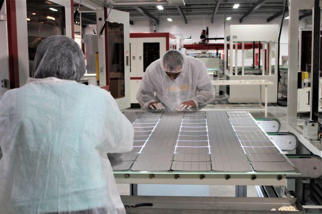 Новини Вінниці - фото з Біля ВПЗ відкрили завод, де роблять сонячні панелі Біля ВПЗ відкрили завод, де роблять сонячні панелі, фото №3 на сайті 20minut.ua